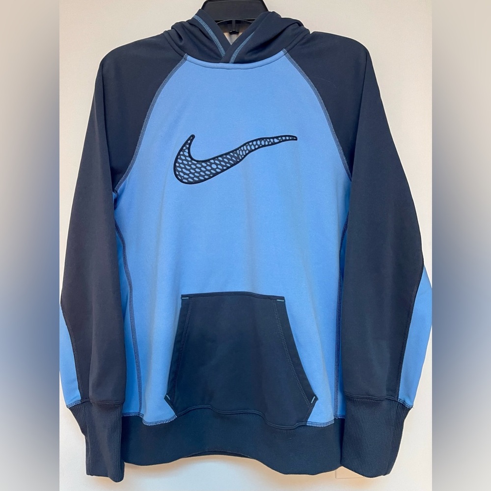 Nike Therma-Fit Size Lg Baby Blue & Navy Blue Hoodie.  Very Good condition